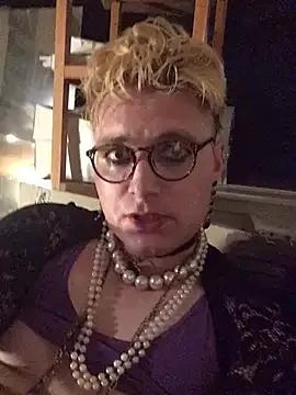 Sissy_Cindy_Whore from StripChat