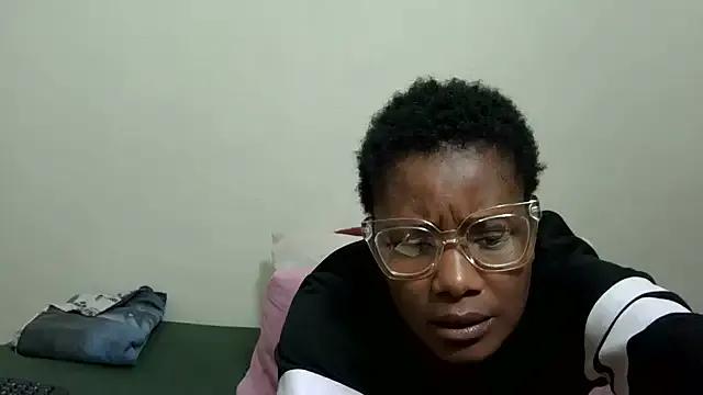 SlenderXOXO1 from StripChat is Freechat