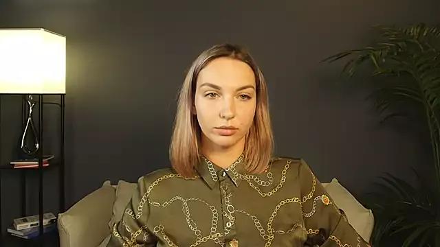 Snow_Wendy from StripChat is Freechat