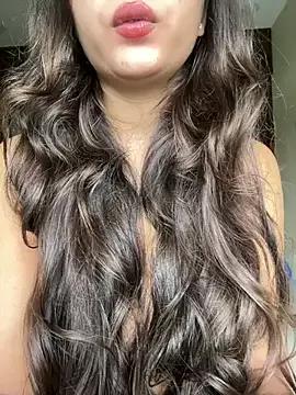 Photos of Sofiyaa_39 from StripChat is Freechat