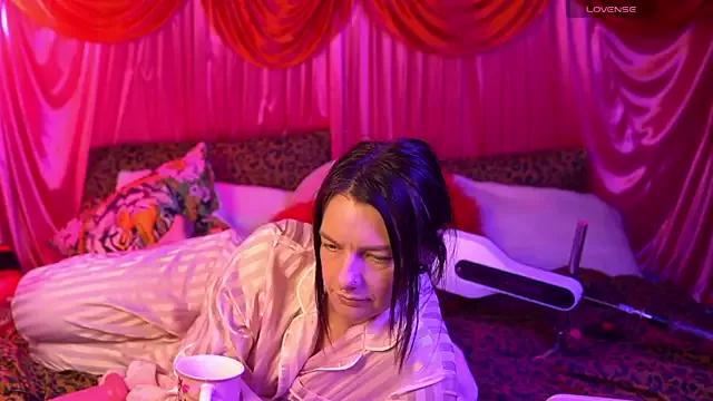 Sookie_Soxxxe from StripChat is Freechat