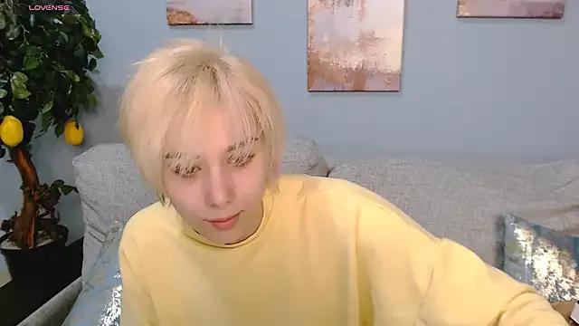 SophieAsh from StripChat is Freechat