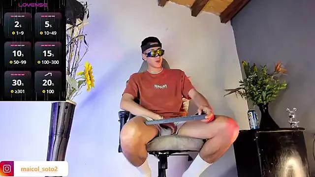 sotooliver1 from StripChat