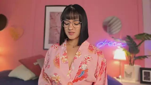 SoySaraa from StripChat