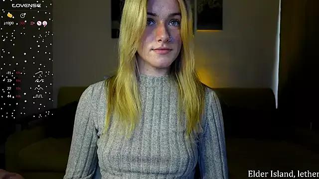 SpiceJessy from StripChat is Freechat