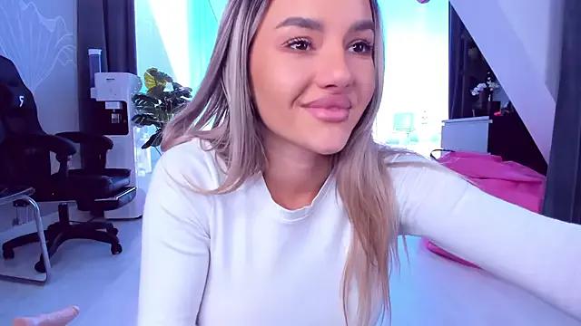 Photos of SpoilM3Mor3 from StripChat is Freechat
