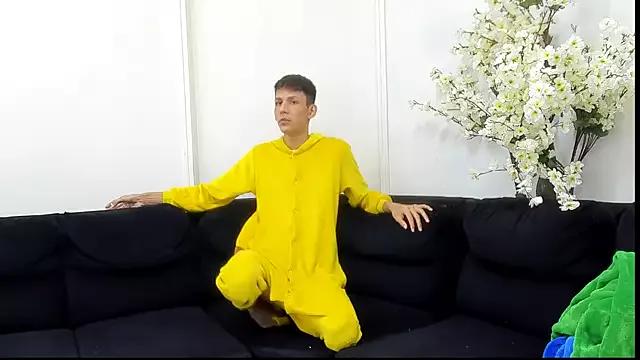 StrawwBoys from StripChat is Freechat