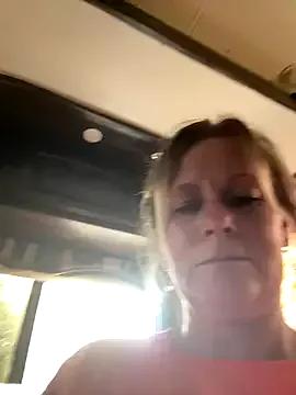 SummerBlueMoon from StripChat