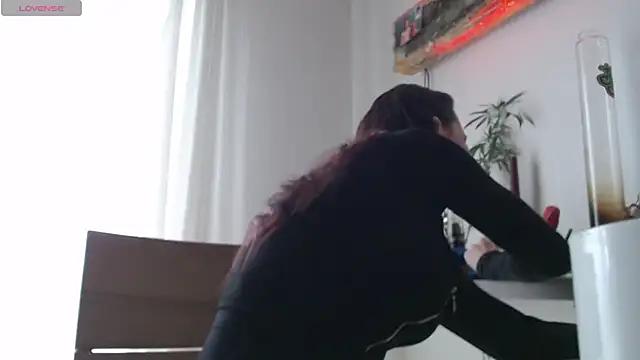 Sunnyssecrets-XXX from StripChat