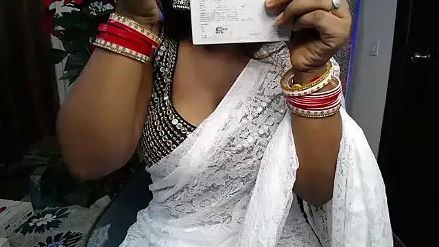 Sunshine_zara from StripChat