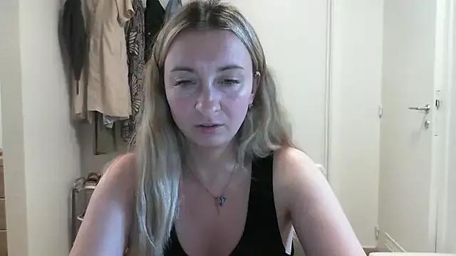 SusanCurt from StripChat