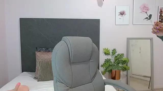 sussy_leon from StripChat