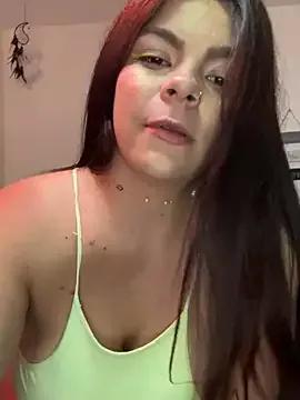 SuzzieSweet from StripChat is Freechat