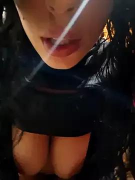 Sweet-diamondxxx from StripChat