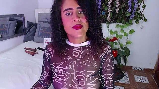 sweet_brunette19 from StripChat
