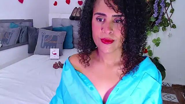 sweet_brunette19 from StripChat