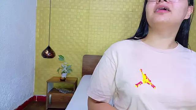 Sweet_dani18 from StripChat