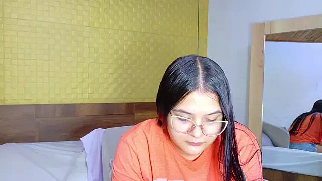Sweet_dani18 from StripChat