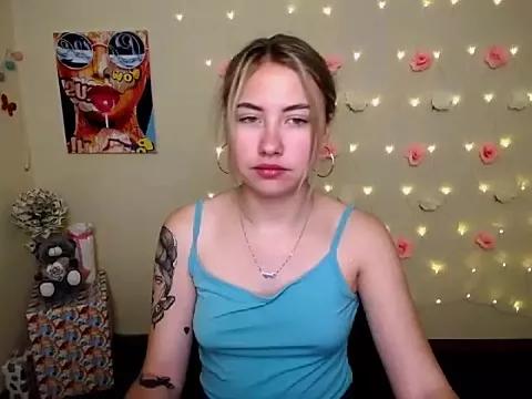 Sweet_Doll_Lily_ from StripChat