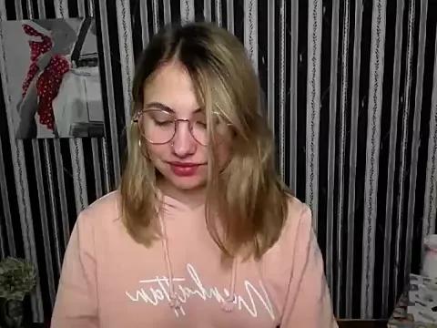 Sweet_Doll_Lily_ from StripChat