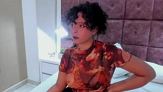 Sweet_Lucyy from StripChat