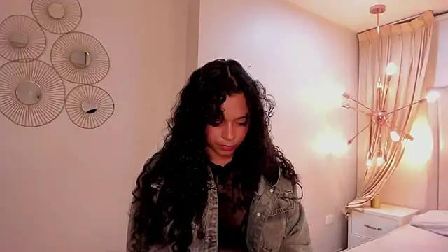 Sweet_Lucyy from StripChat