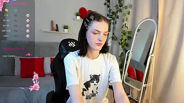 Sweet_Paradox from StripChat