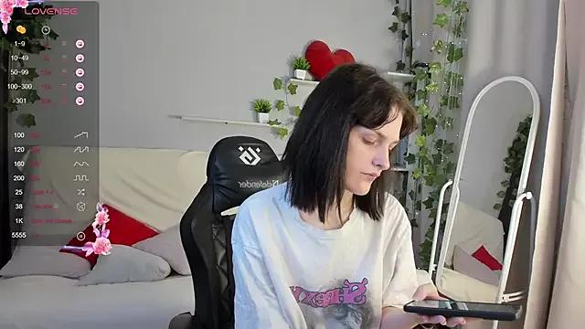 Sweet_Paradox from StripChat