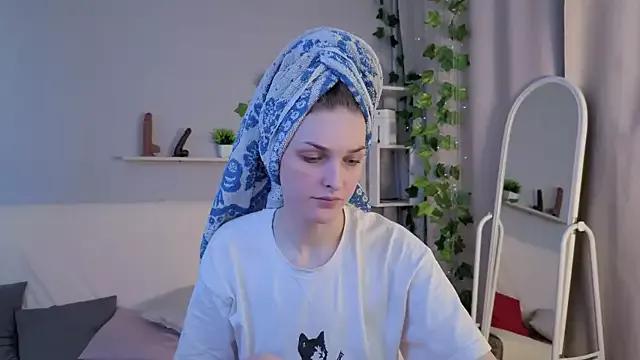 Sweet_Paradox from StripChat