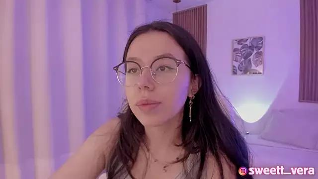 sweet_vera from StripChat