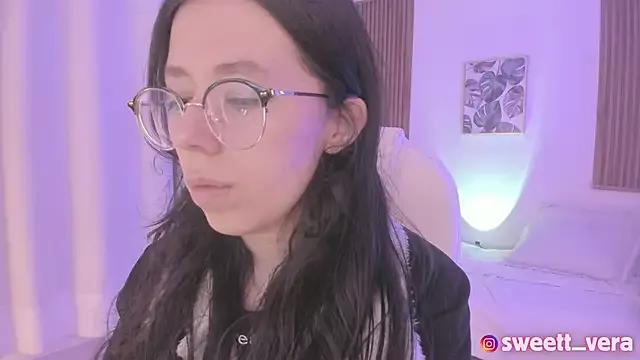 sweet_vera from StripChat