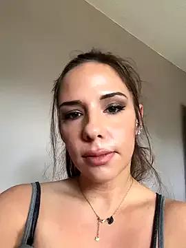 SweetBella95_ from StripChat is Freechat