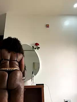 Sweetbootty from StripChat
