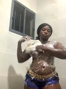 Sweetbootty from StripChat