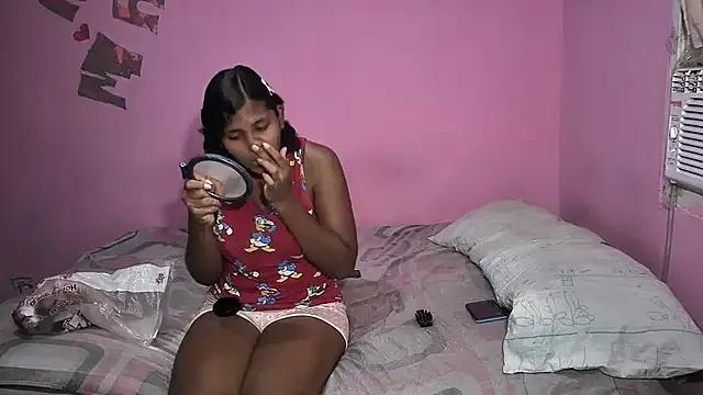 Sweetiefoxxx from StripChat