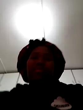 SweetieQueen1 from StripChat