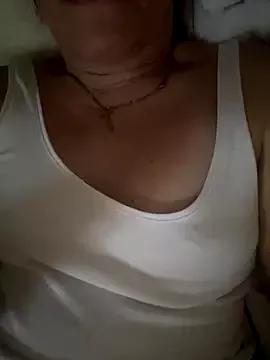 SweetMia36UK from StripChat