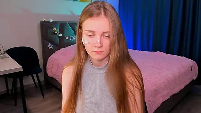 SweetMilkis from StripChat