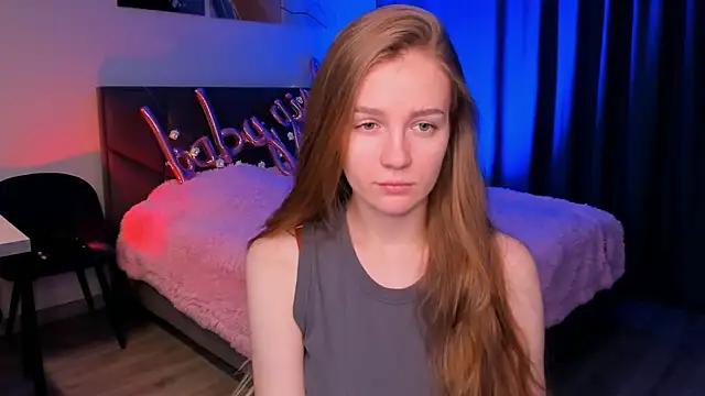 SweetMilkis from StripChat
