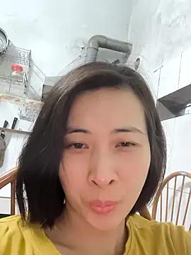 Sweets24 from StripChat