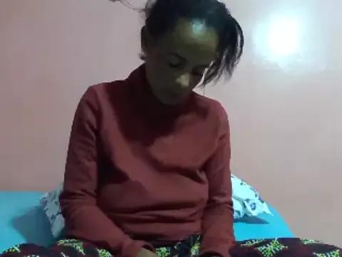 sweets_80 from StripChat