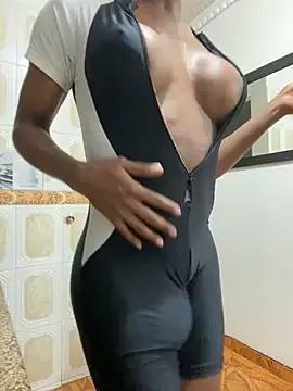 sweetsarabig22cm from StripChat