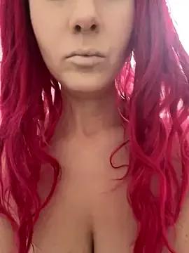 SweetSolez from StripChat