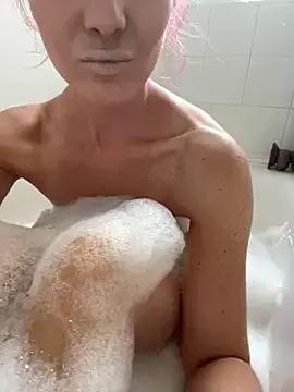SweetSolez from StripChat