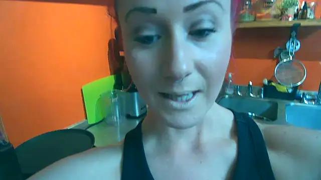 SweetSolez from StripChat