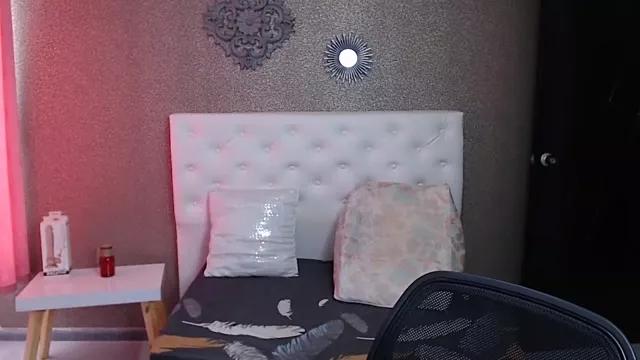 TamaraHot32 from StripChat