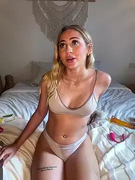 TamaraTemptations from StripChat