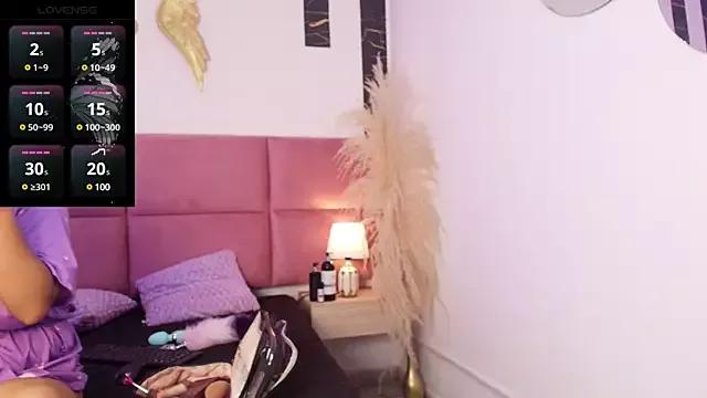 Girls: try live performances with matured performers, from dancing to quirks, in a variety of beautiful sex cams.