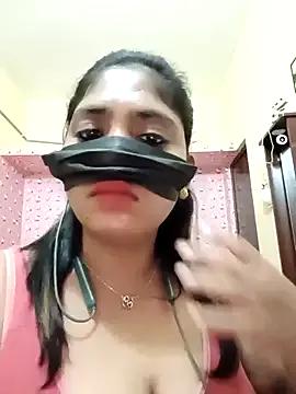 Tamilrohini webcams show profile image 