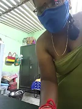 TamilSelviRoja from StripChat is Freechat